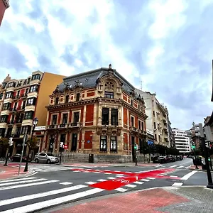 piso-en-el-centro-de-bilbao-frente-a-la-alhndiga.basquecountryhotels.org/